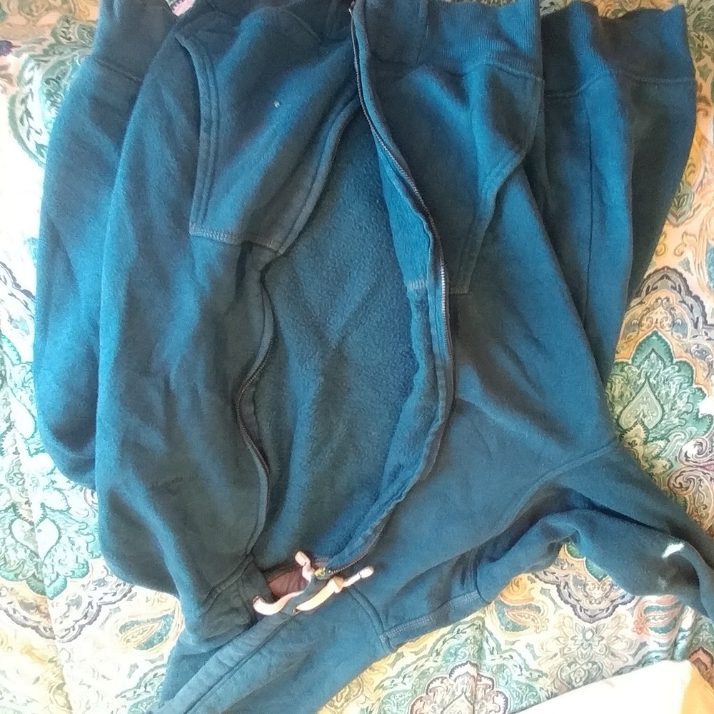 Zip hoodie